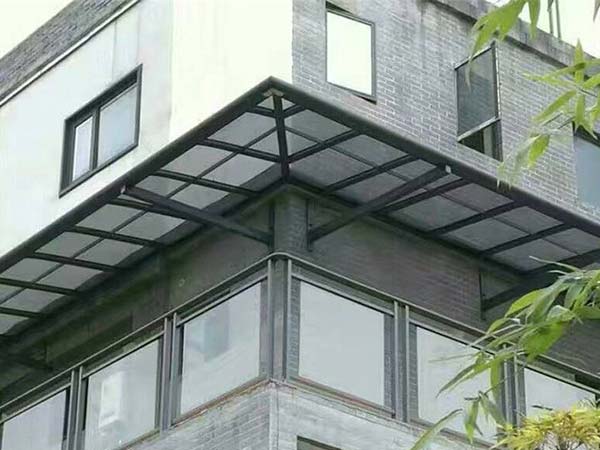 异型窗台遮阳雨棚